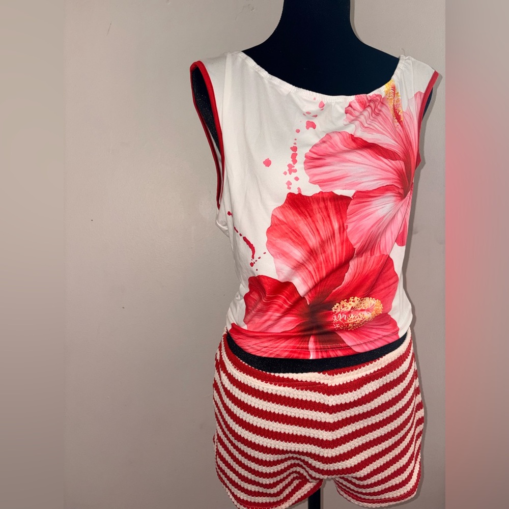 Floral Red & White Set